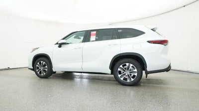 2026 Toyota Highlander XLE