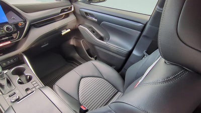 2026 Toyota Highlander XSE