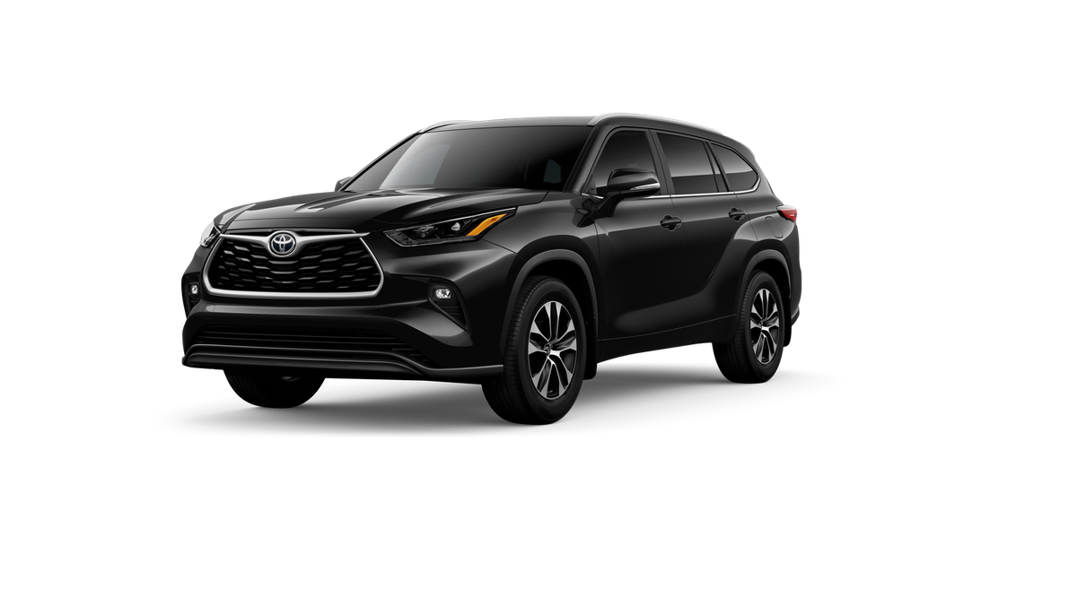 2026 Toyota Highlander XLE AWD's photo