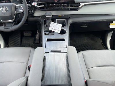 2026 Toyota Sienna XLE