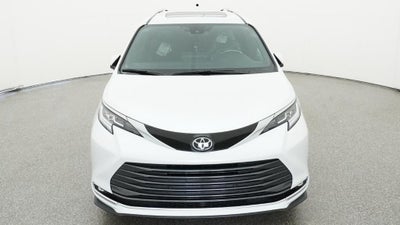 2026 Toyota Sienna Limited