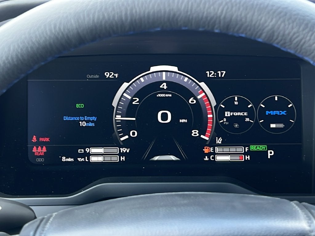 2026 Toyota Tundra i-FORCE MAX Tundra Platinum