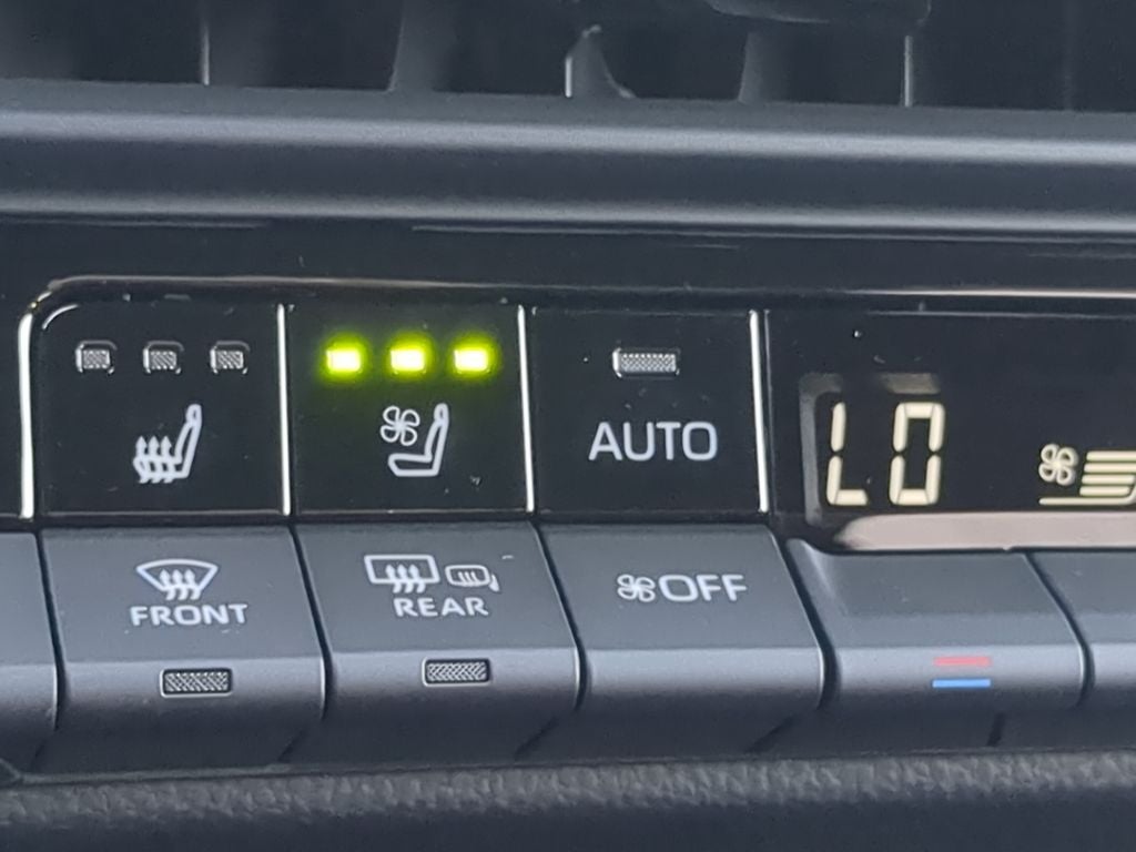 2026 Toyota Toyota Crown Signia Limited