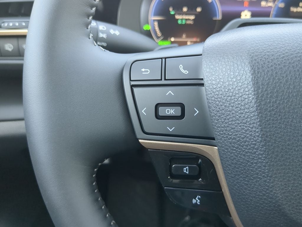 2026 Toyota Toyota Crown Signia Limited