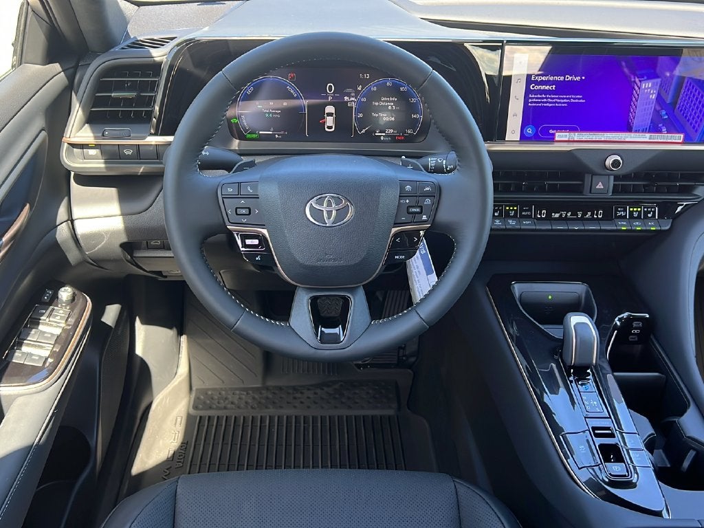 2026 Toyota Toyota Crown Signia Limited