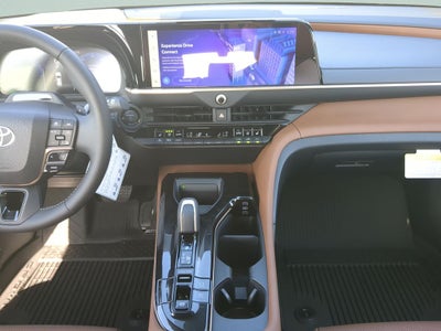 2026 Toyota Toyota Crown Signia Limited