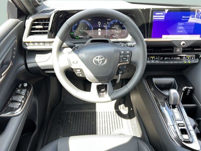 2026 Toyota Toyota Crown Signia Limited