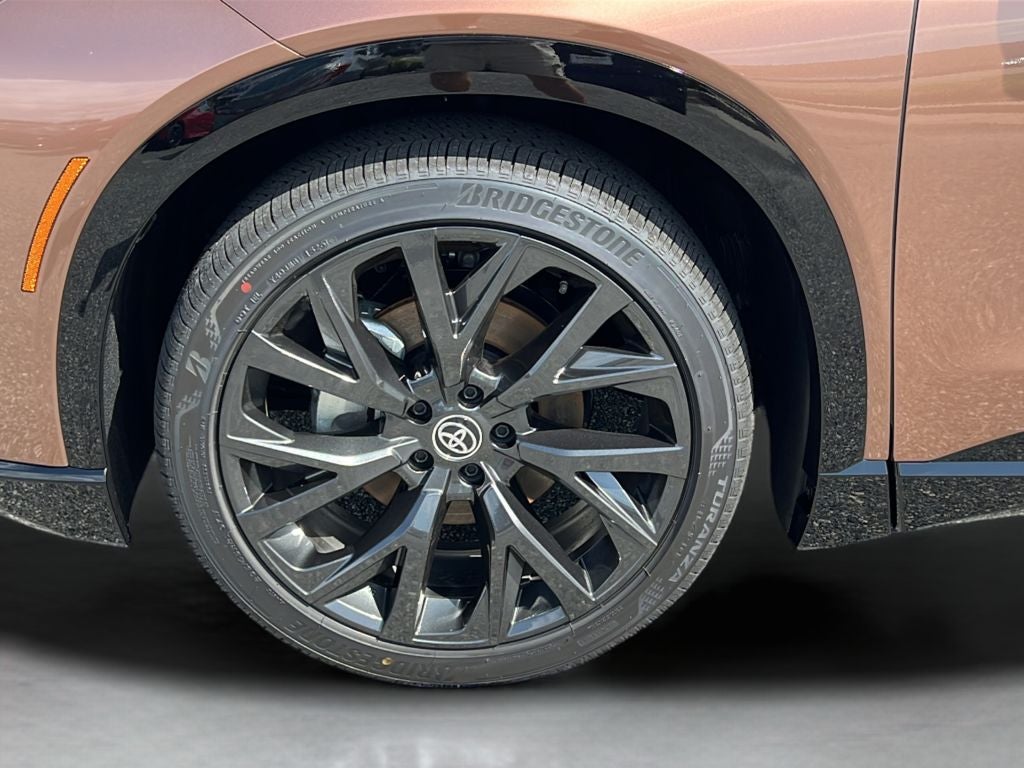 2026 Toyota Toyota Crown Signia Limited