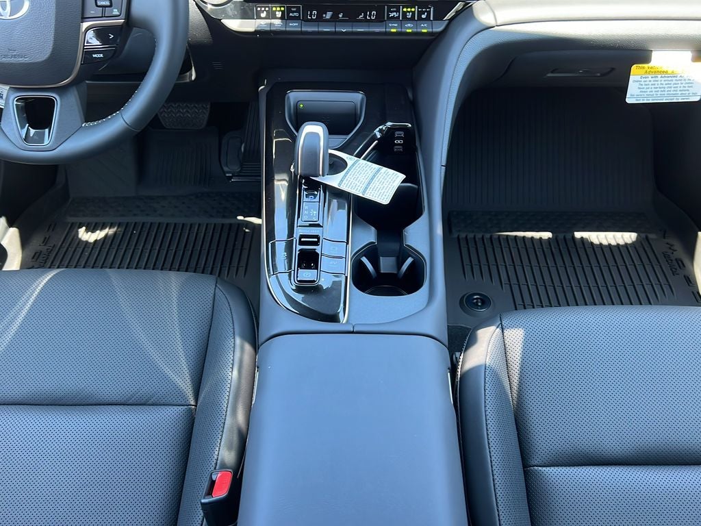 2026 Toyota Toyota Crown Signia Limited