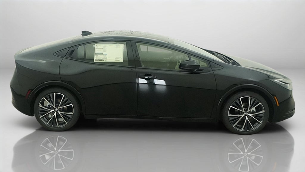 2027 Toyota Prius XLE