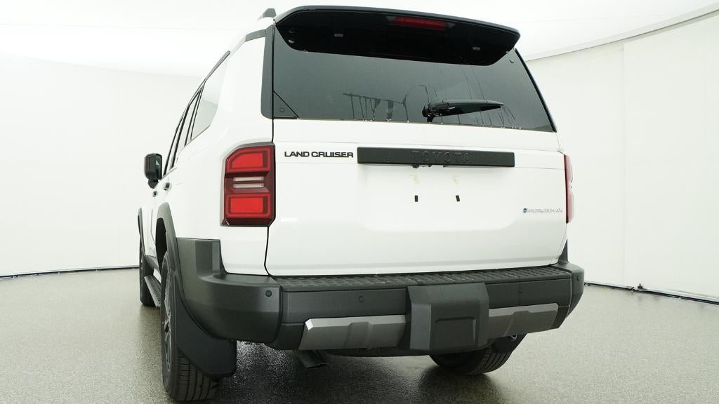 2027 Toyota Land Cruiser Base