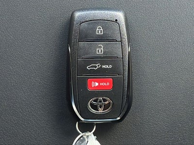 2026 Toyota C-HR SE