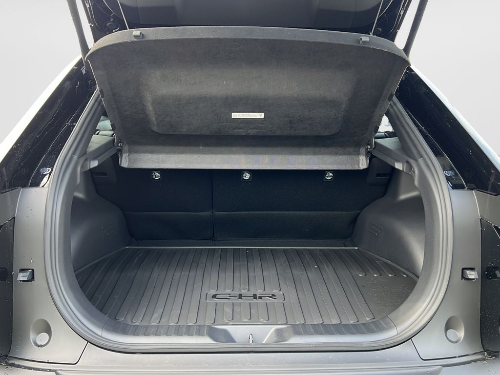 2026 Toyota C-HR XSE