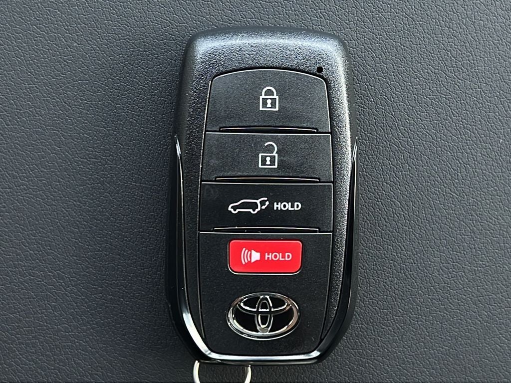 2026 Toyota C-HR XSE