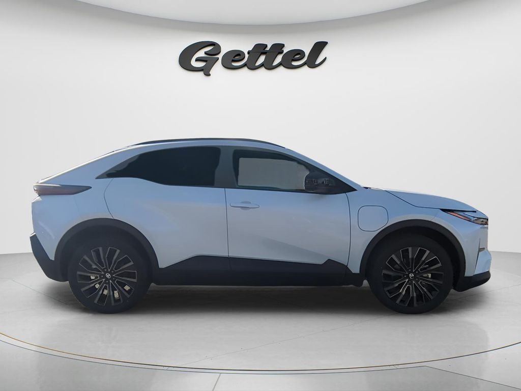 2026 Toyota C-HR XSE