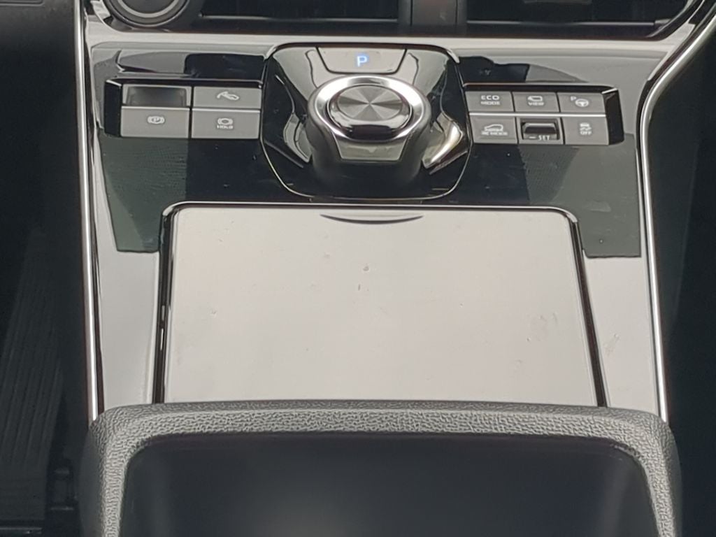 2025 Toyota bZ4X Limited