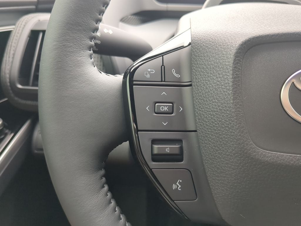 2025 Toyota bZ4X Limited